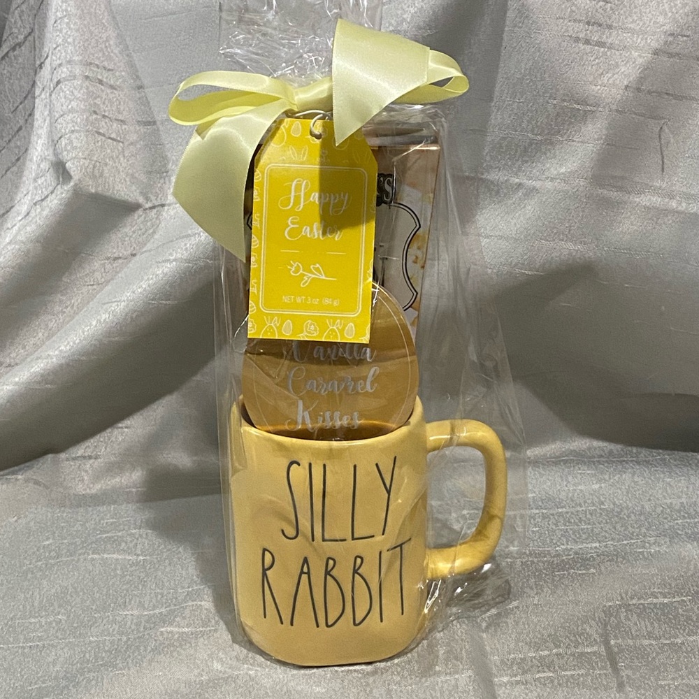 🇺🇸 SILLY RABBIT MUG